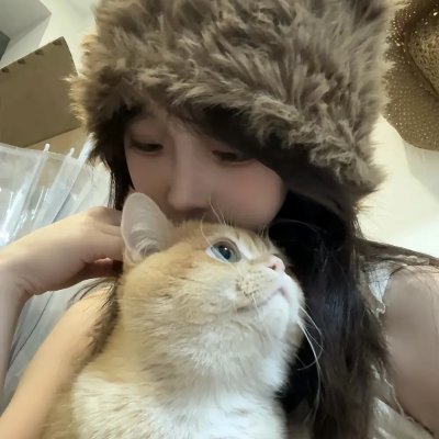 出位俏娇娃